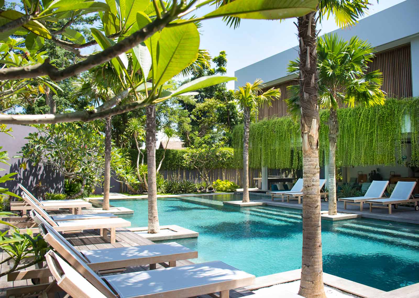 bali surf retreats